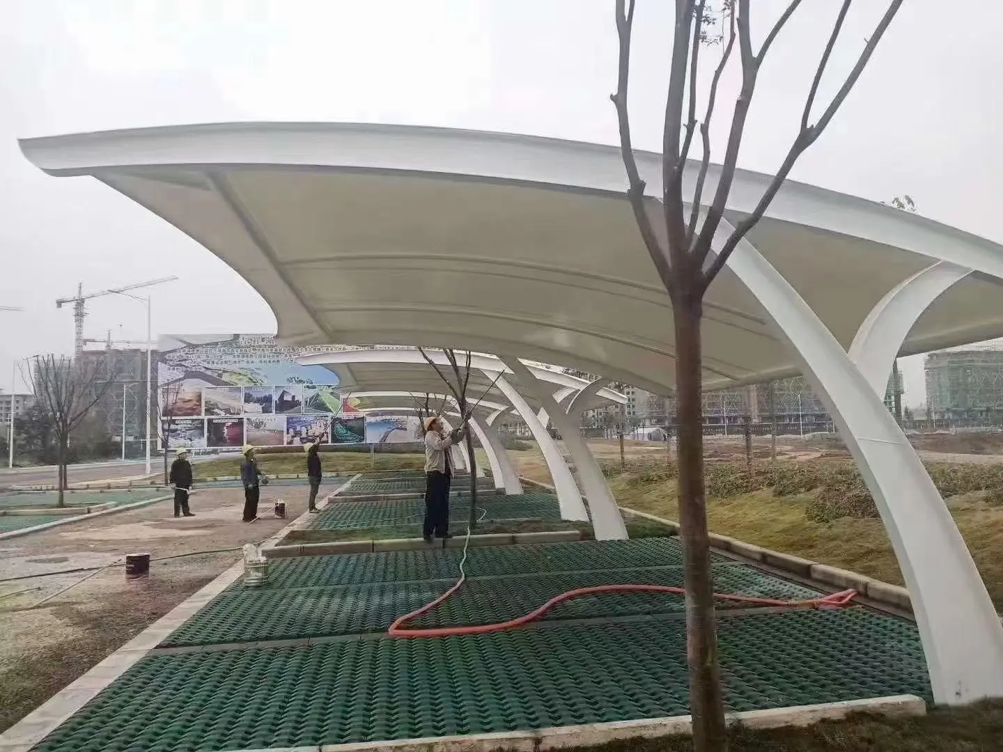 贵州沿河膜结构车棚采购避坑指南:本地气候不同,别拿低价当性价比